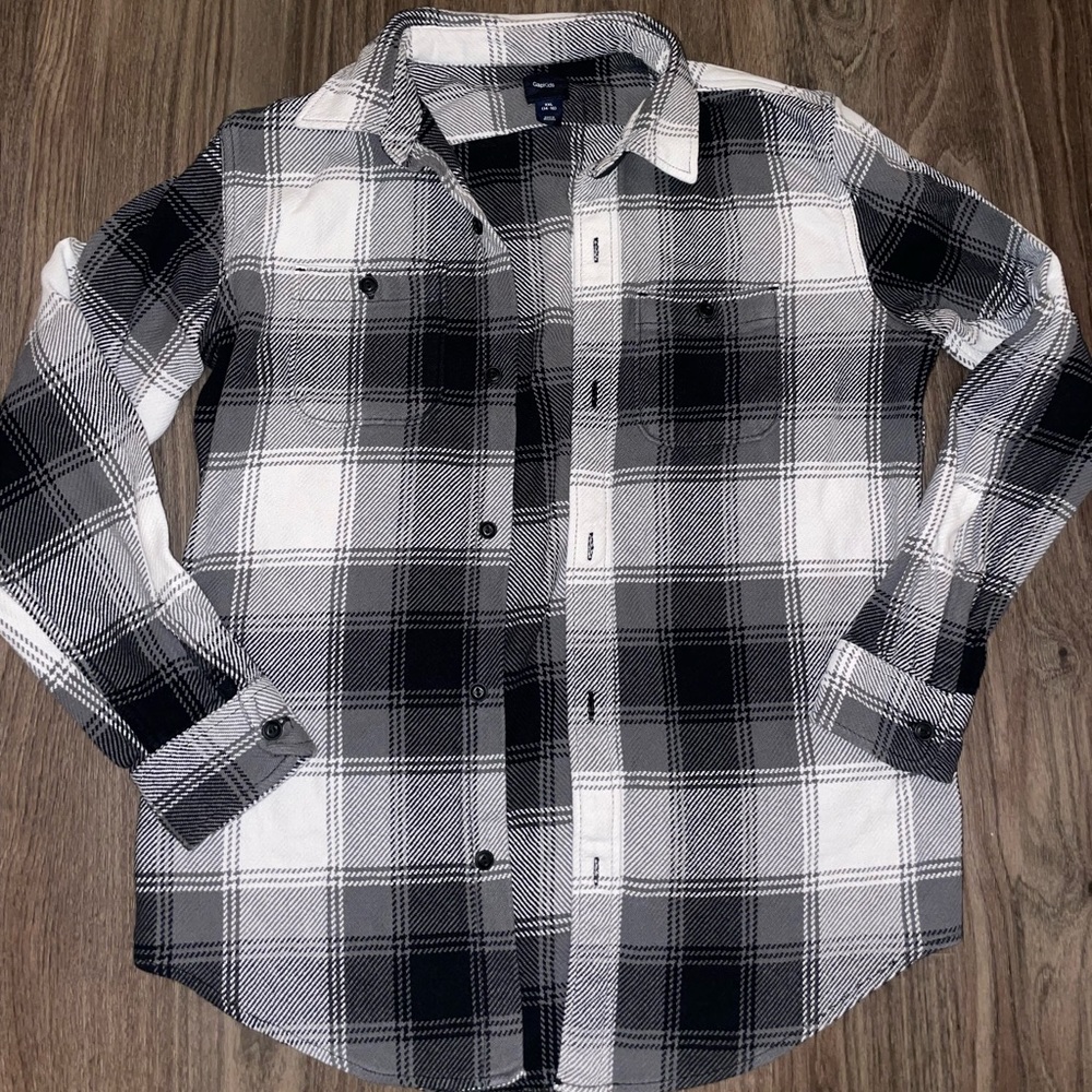 Plaid white and grey button up